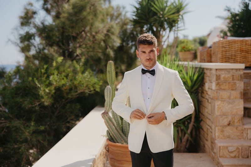 Rosie & Jordan Wedding in Ios Island