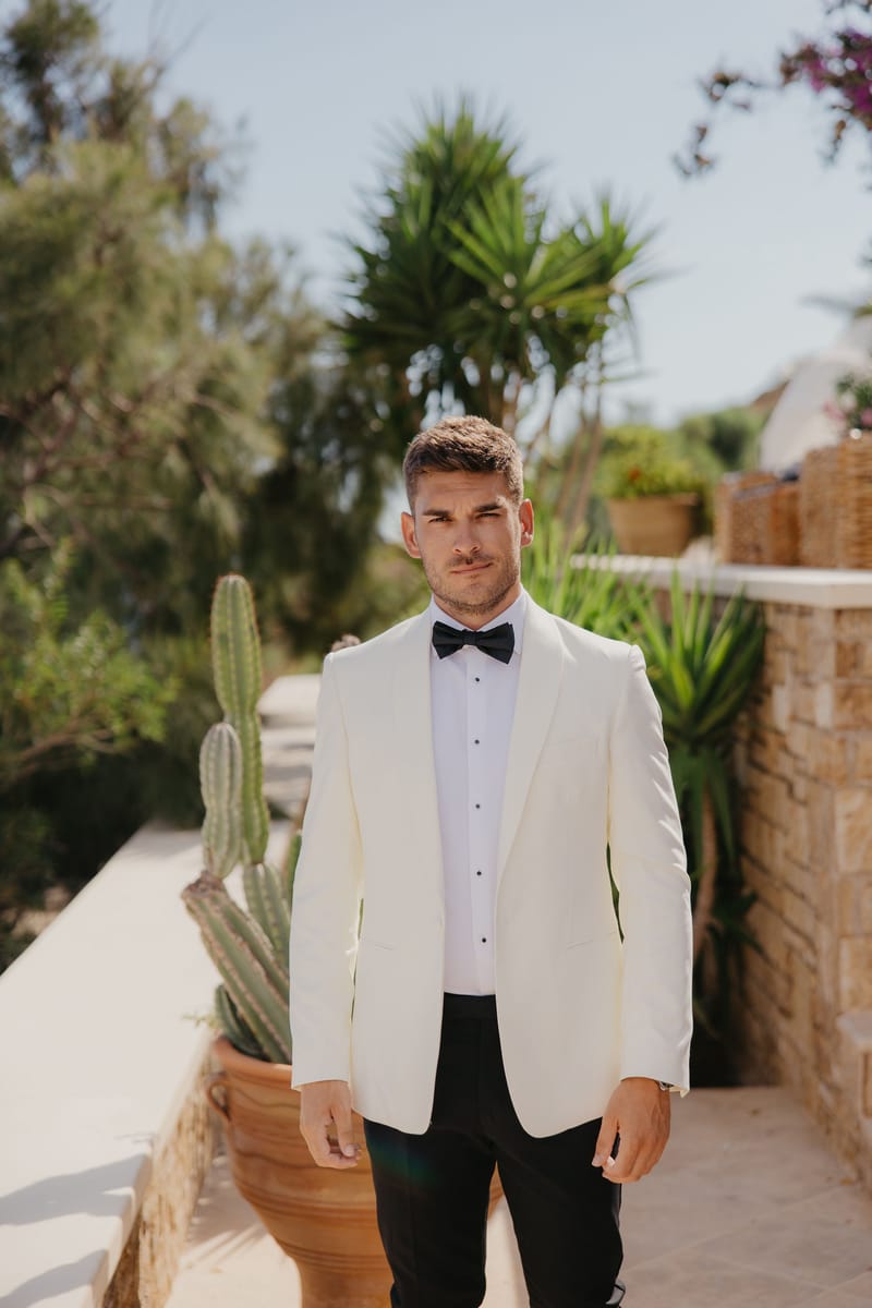 Rosie & Jordan Wedding in Ios Island