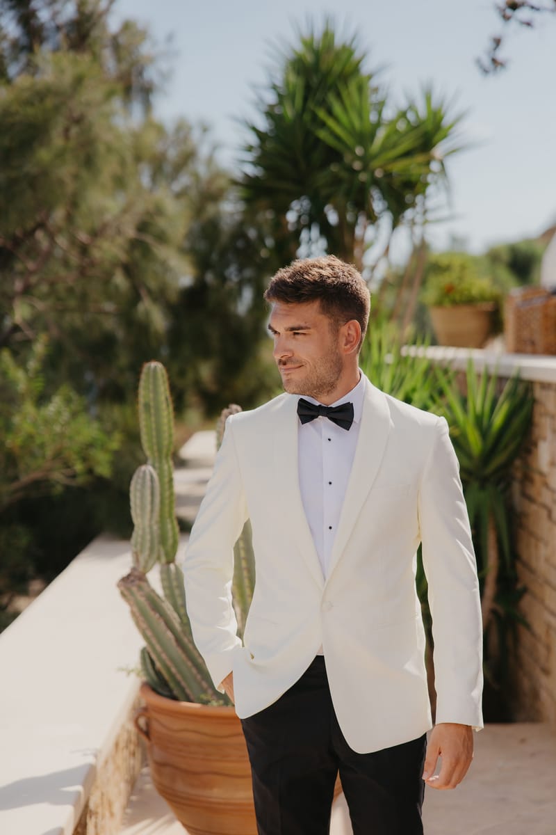 Rosie & Jordan Wedding in Ios Island