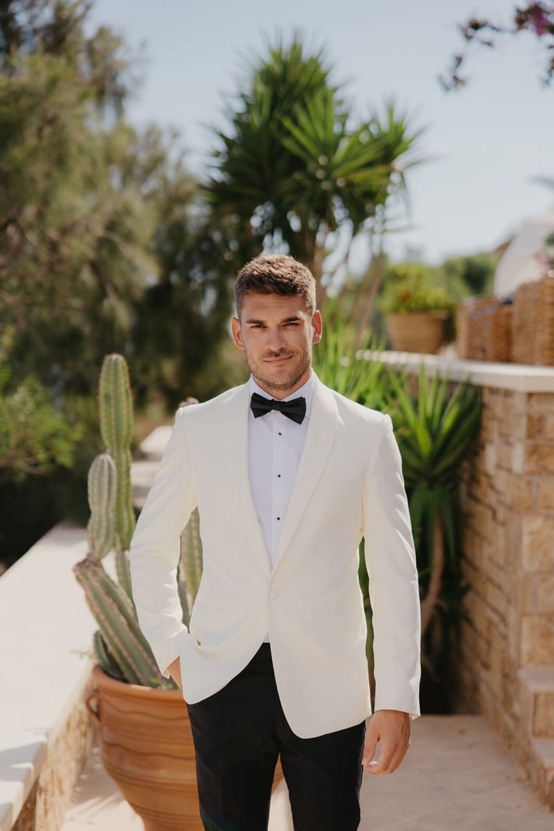 Rosie & Jordan Wedding in Ios Island