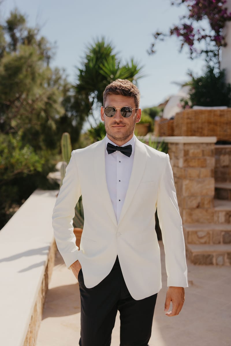 Rosie & Jordan Wedding in Ios Island