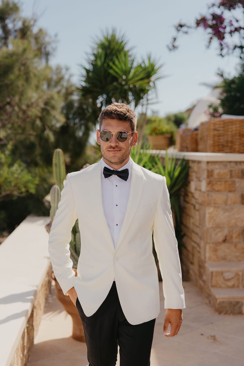 Rosie & Jordan Wedding in Ios Island