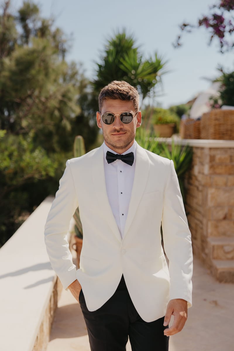 Rosie & Jordan Wedding in Ios Island