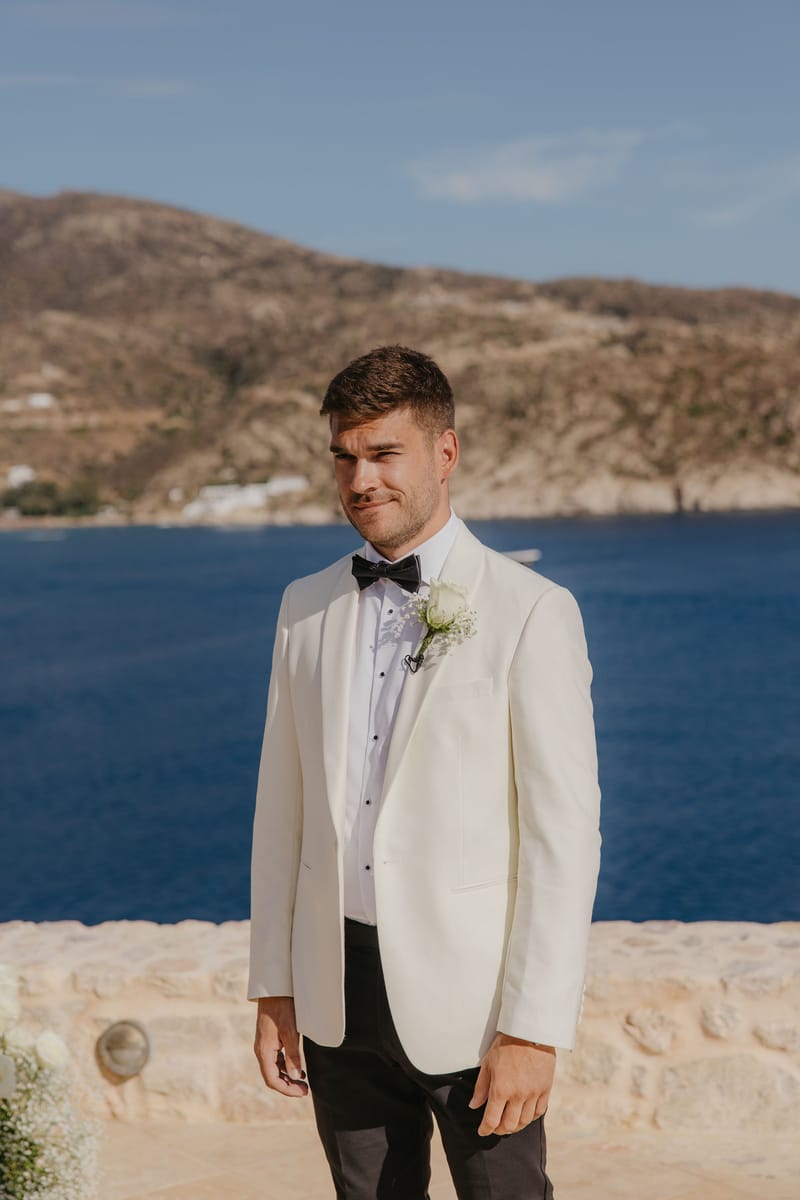 Rosie & Jordan Wedding in Ios Island