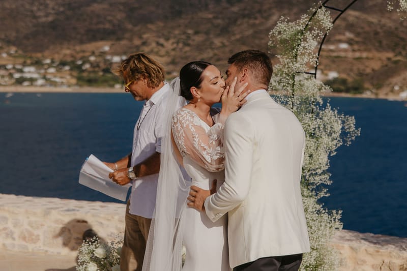 Rosie & Jordan Wedding in Ios Island