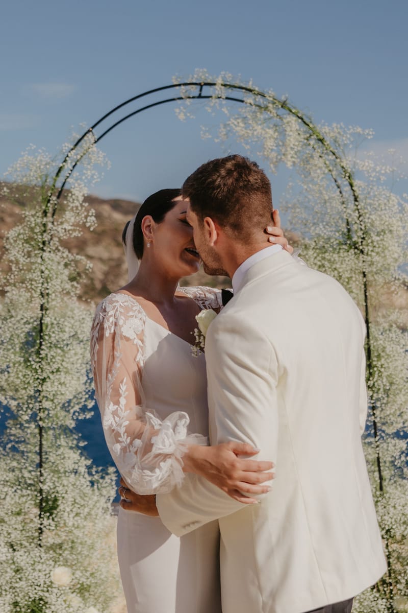 Rosie & Jordan Wedding in Ios Island