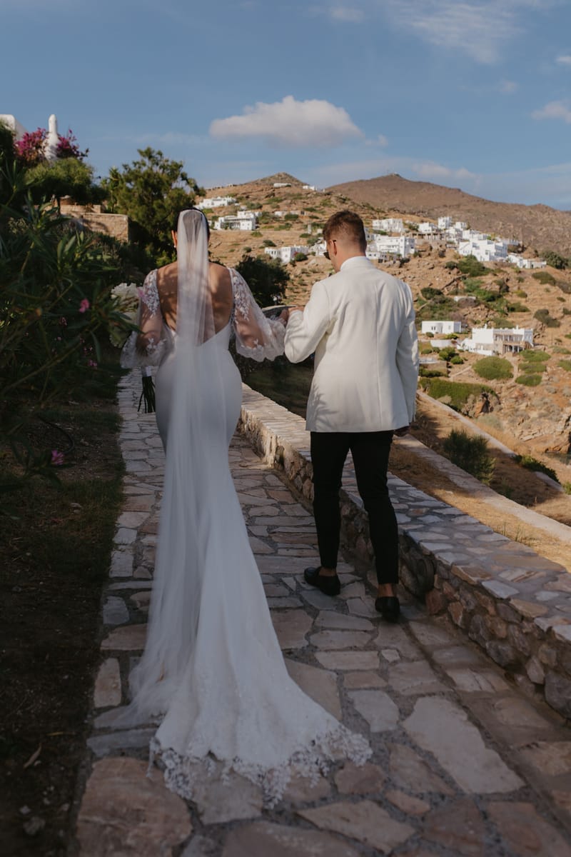 Rosie & Jordan Wedding in Ios Island