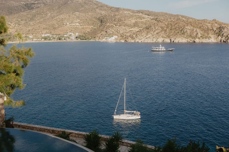 Rosie & Jordan Wedding in Ios Island