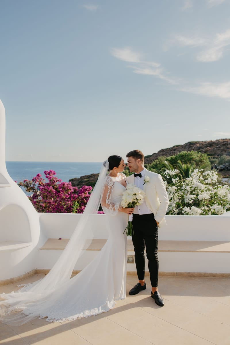 Rosie & Jordan Wedding in Ios Island