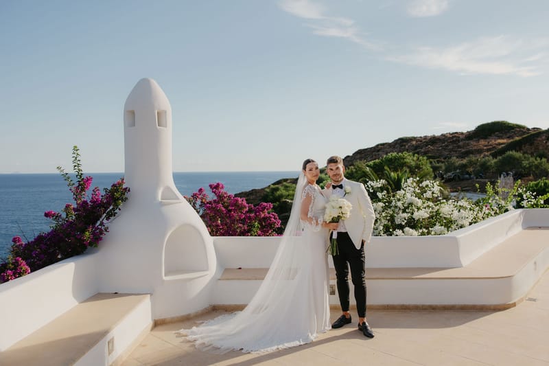 Rosie & Jordan Wedding in Ios Island