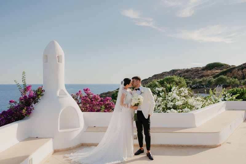 Rosie & Jordan Wedding in Ios Island