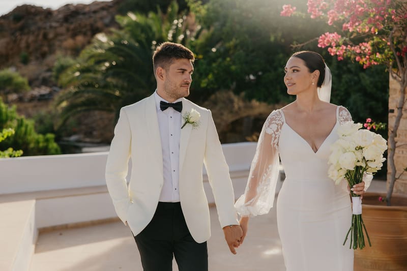 Rosie & Jordan Wedding in Ios Island