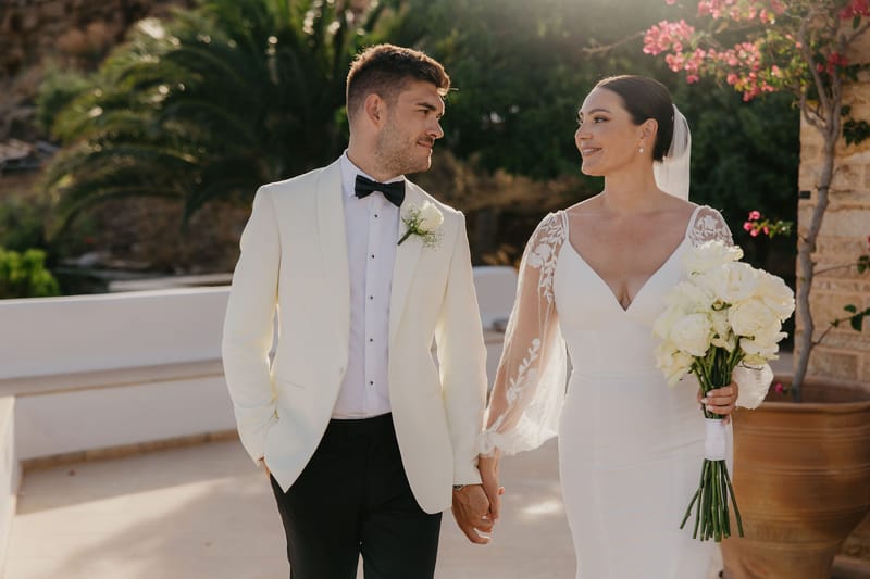 Rosie & Jordan Wedding in Ios Island
