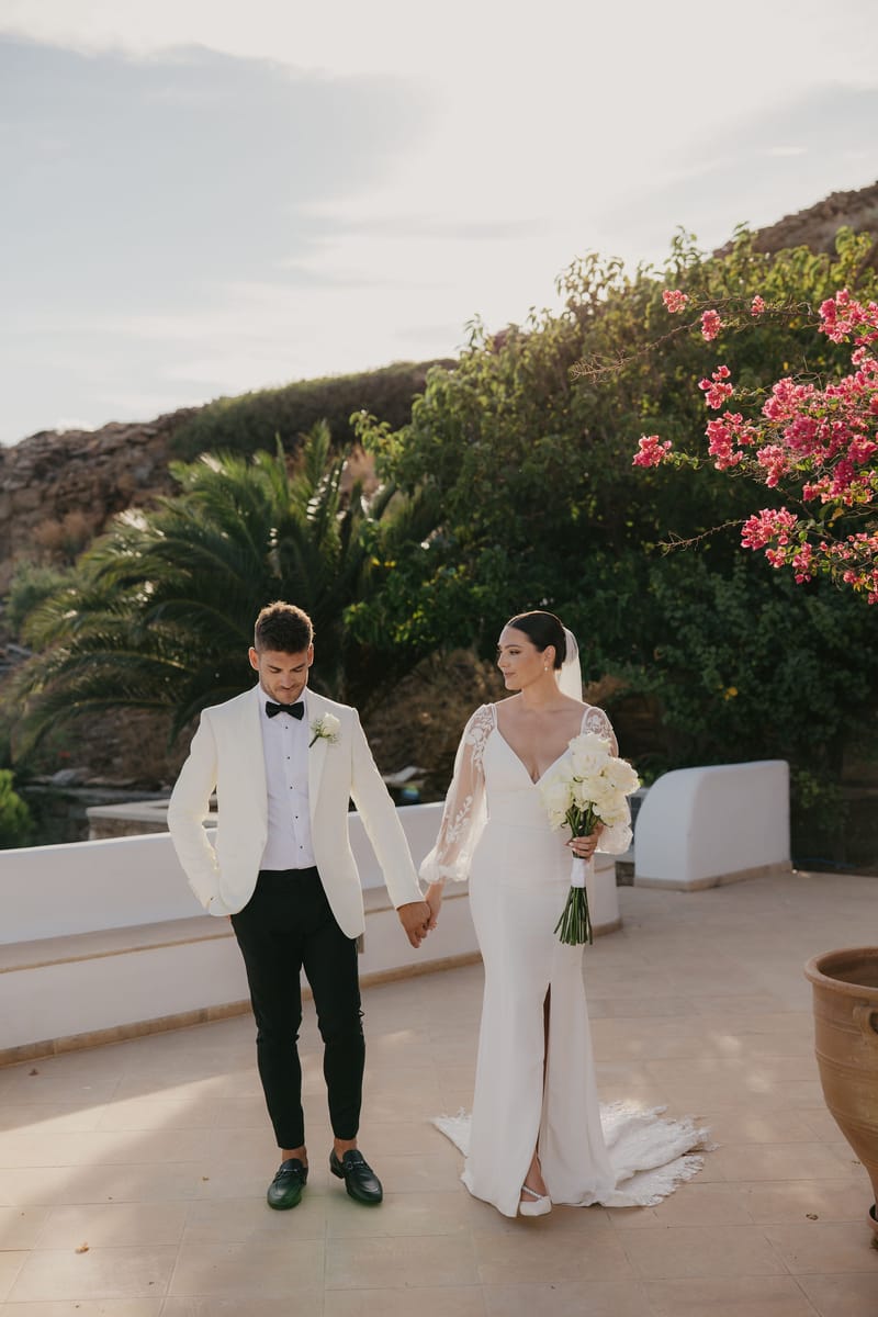 Rosie & Jordan Wedding in Ios Island
