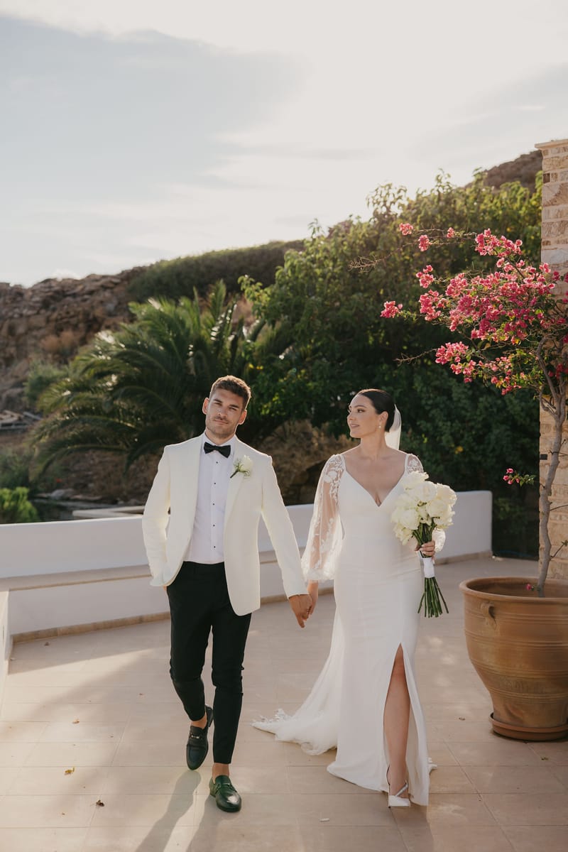 Rosie & Jordan Wedding in Ios Island