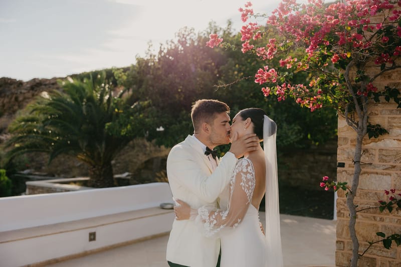 Rosie & Jordan Wedding in Ios Island