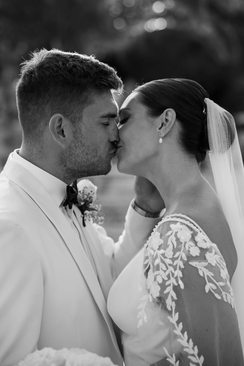 Rosie & Jordan Wedding in Ios Island