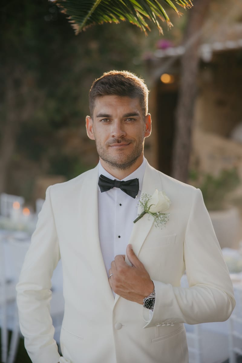 Rosie & Jordan Wedding in Ios Island