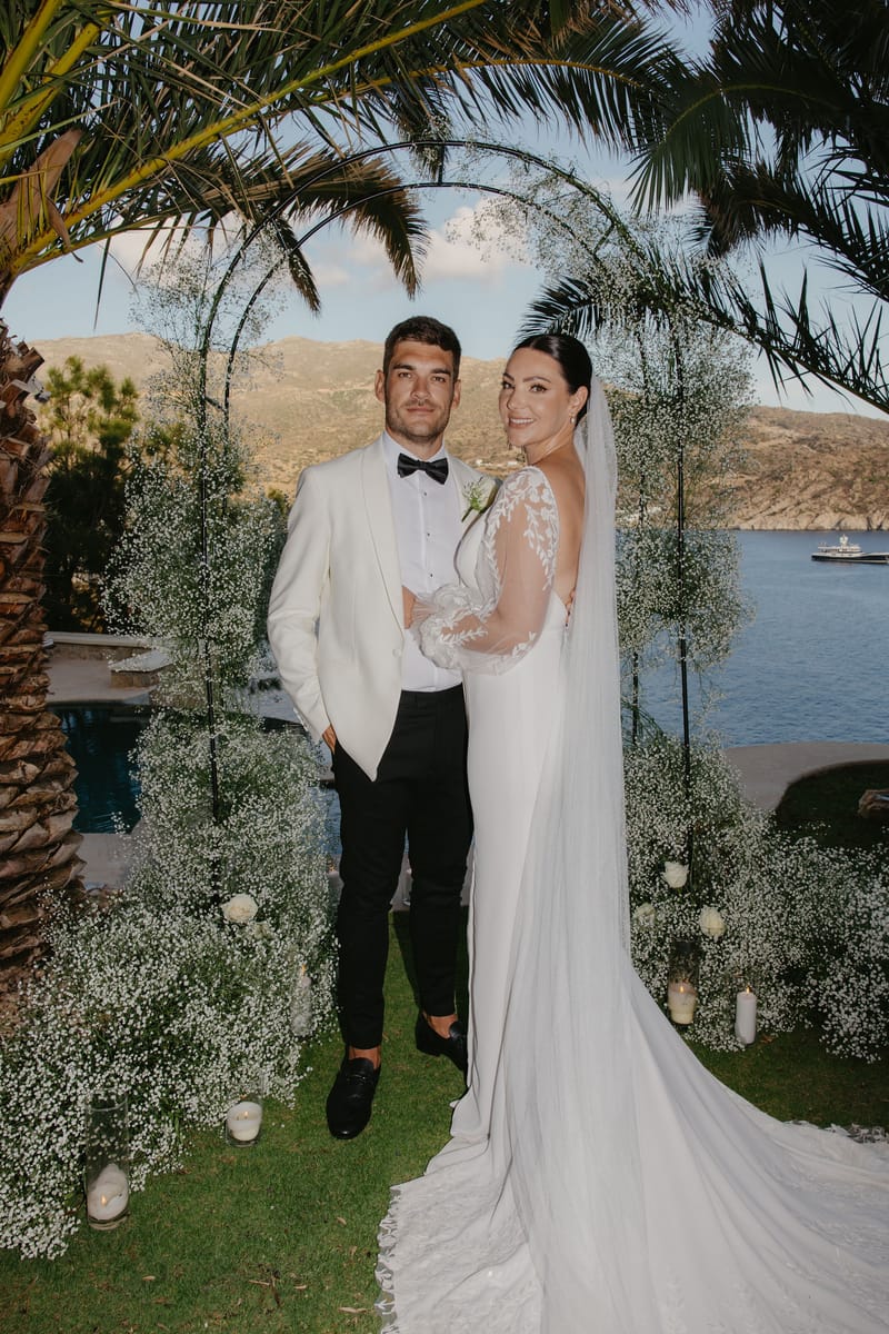Rosie & Jordan Wedding in Ios Island