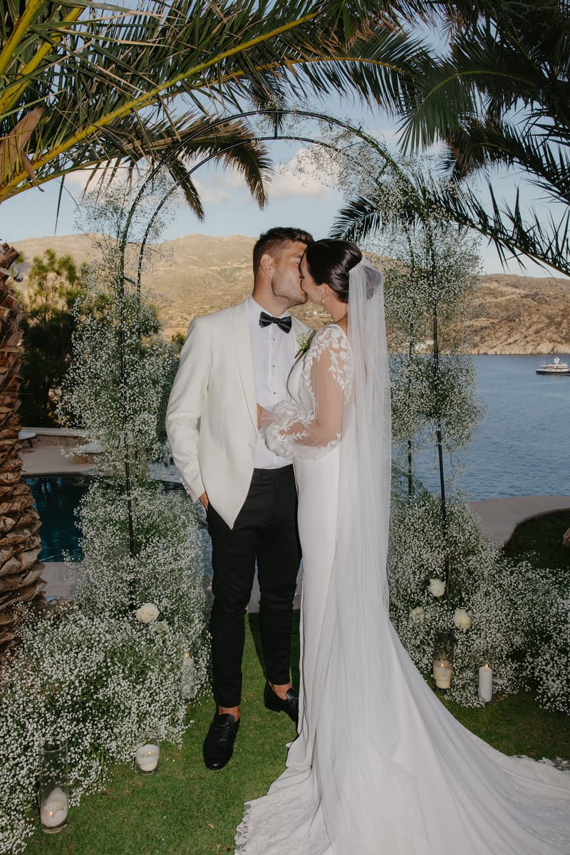 Rosie & Jordan Wedding in Ios Island