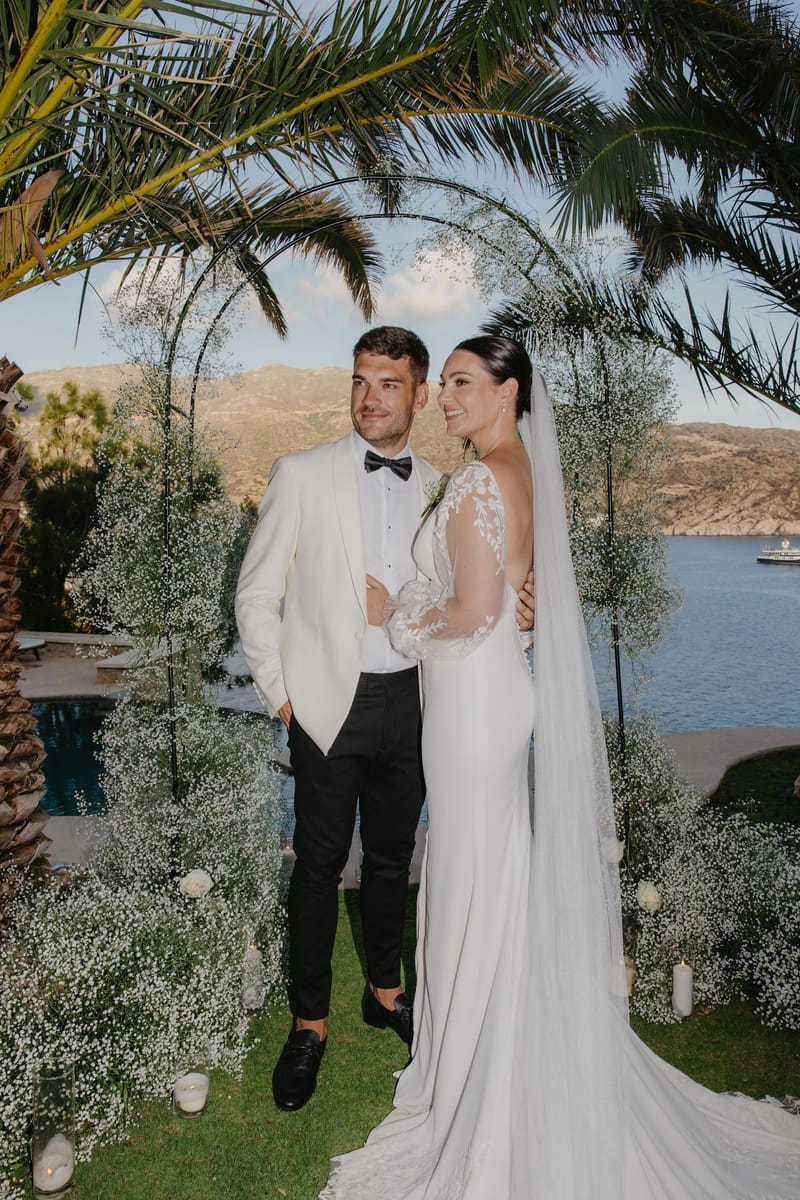 Rosie & Jordan Wedding in Ios Island