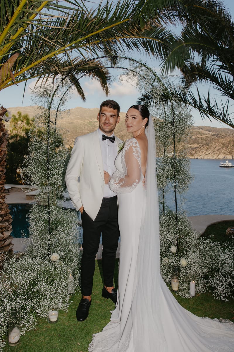 Rosie & Jordan Wedding in Ios Island