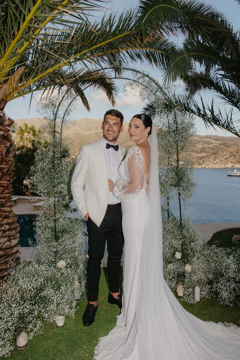 Rosie & Jordan Wedding in Ios Island