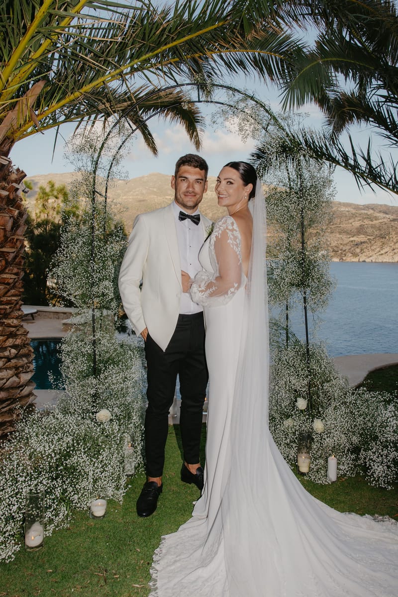 Rosie & Jordan Wedding in Ios Island