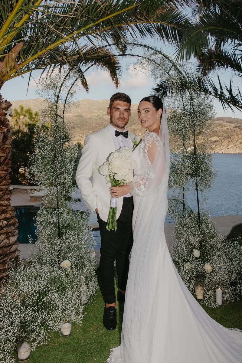 Rosie & Jordan Wedding in Ios Island