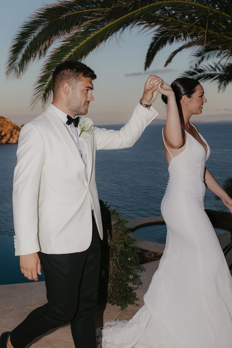 Rosie & Jordan Wedding in Ios Island