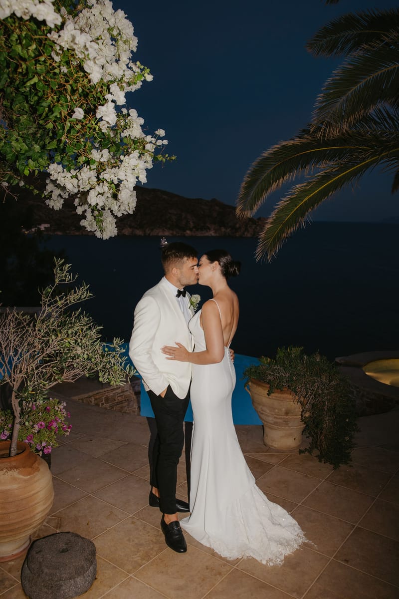 Rosie & Jordan Wedding in Ios Island