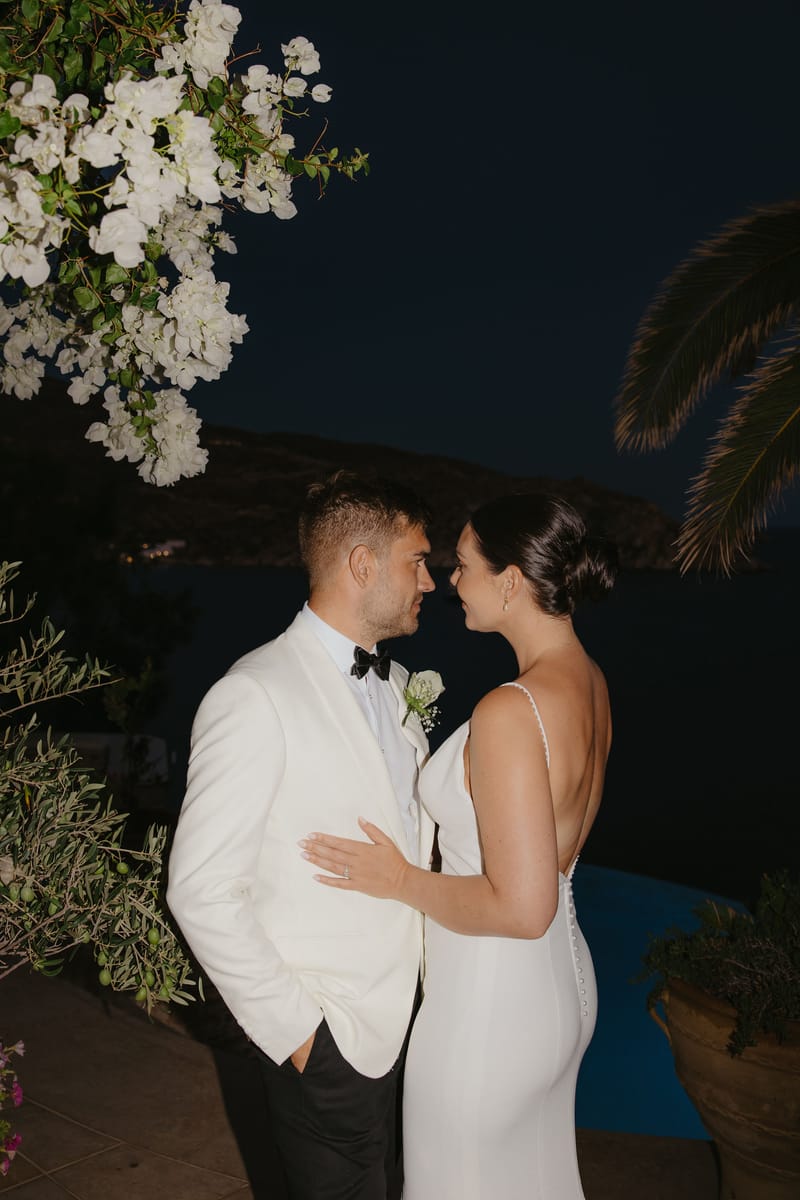 Rosie & Jordan Wedding in Ios Island