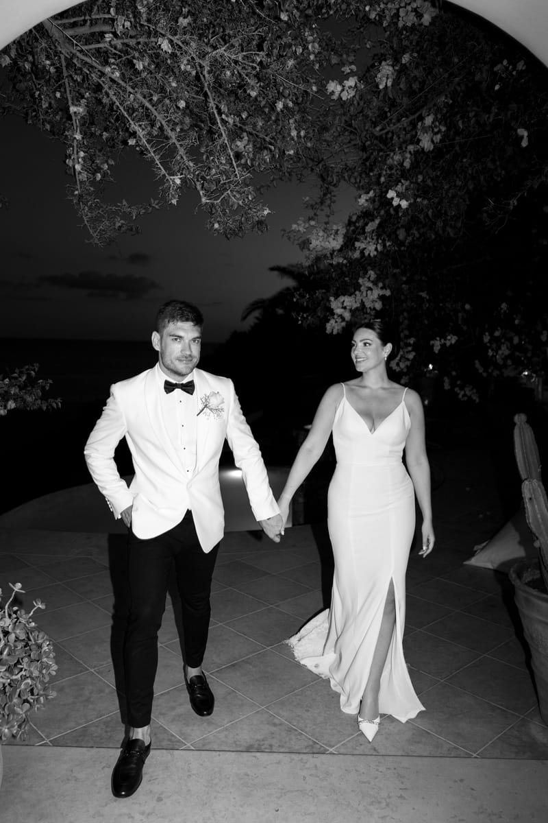 Rosie & Jordan Wedding in Ios Island