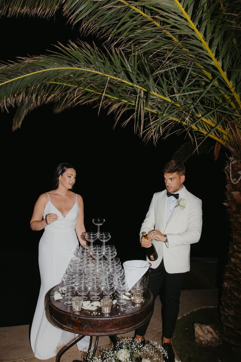 Rosie & Jordan Wedding in Ios Island