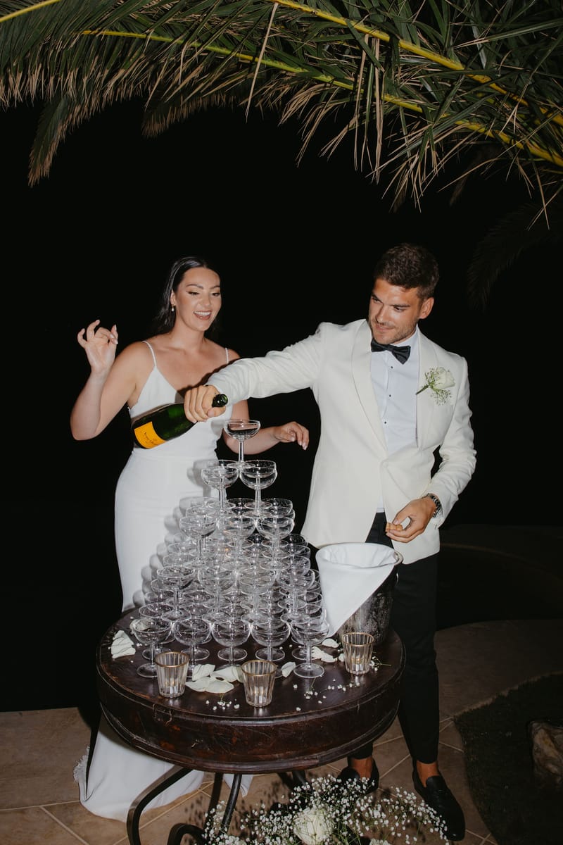 Rosie & Jordan Wedding in Ios Island