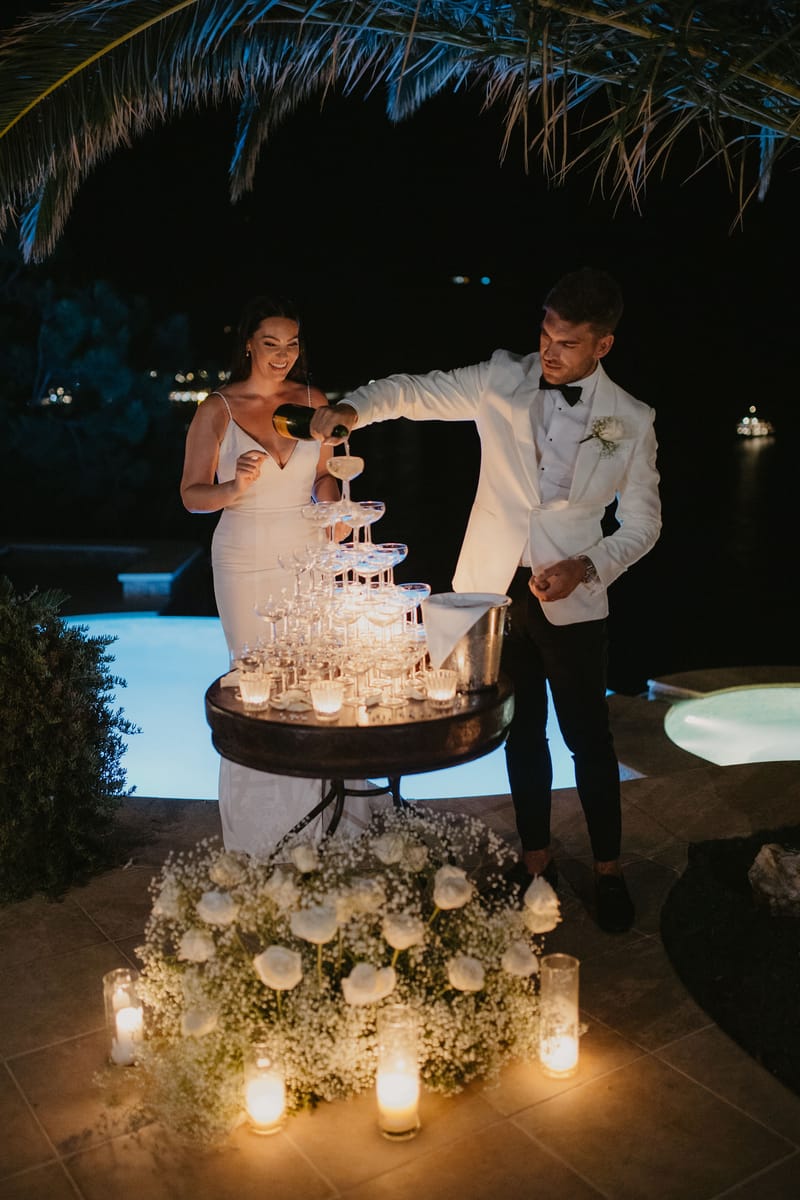 Rosie & Jordan Wedding in Ios Island