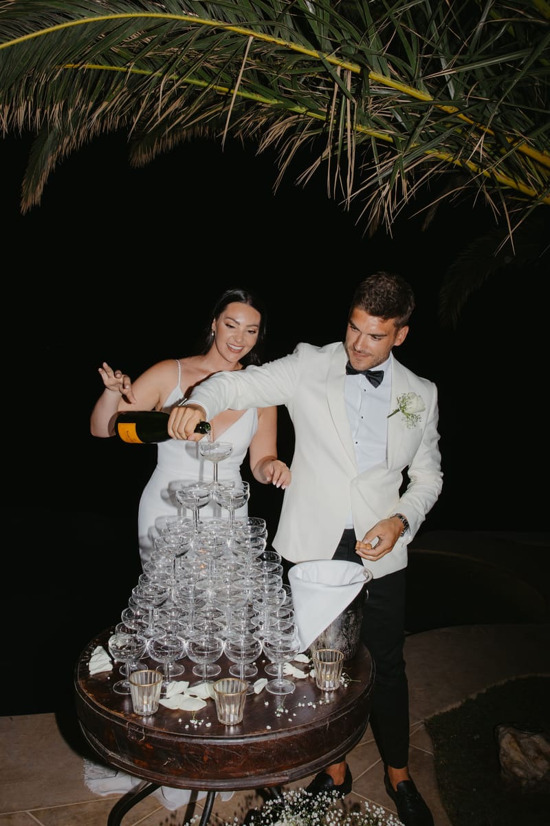 Rosie & Jordan Wedding in Ios Island