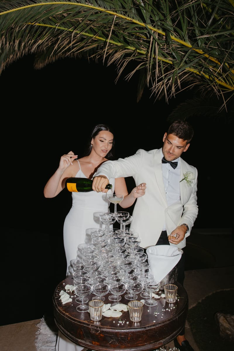 Rosie & Jordan Wedding in Ios Island