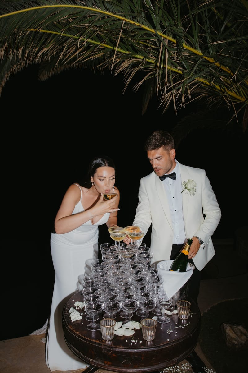 Rosie & Jordan Wedding in Ios Island