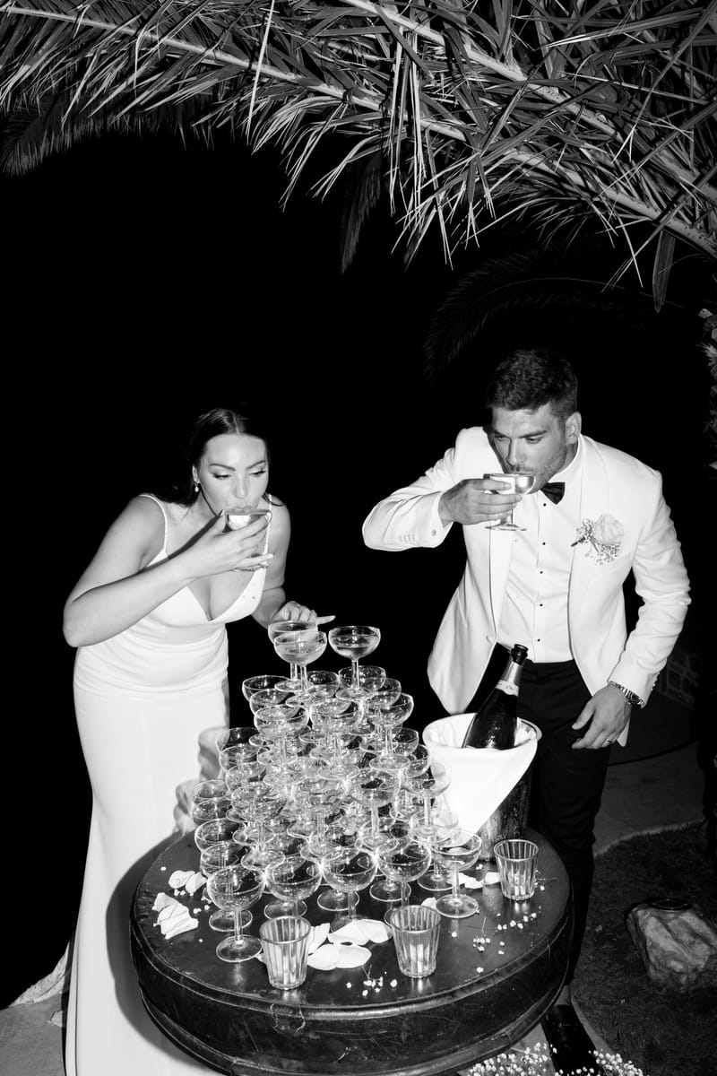 Rosie & Jordan Wedding in Ios Island