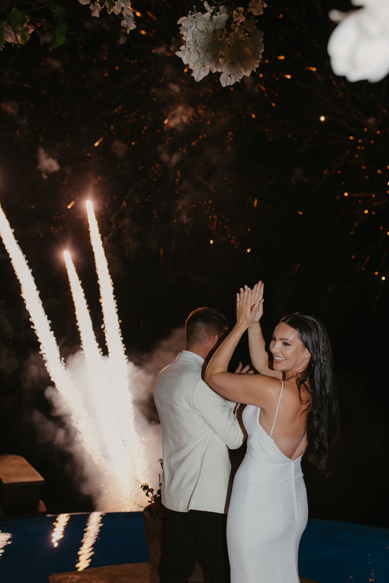 Rosie & Jordan Wedding in Ios Island