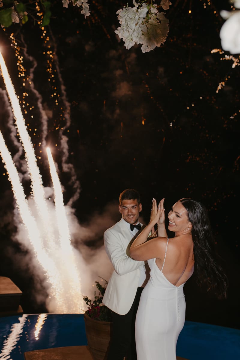 Rosie & Jordan Wedding in Ios Island