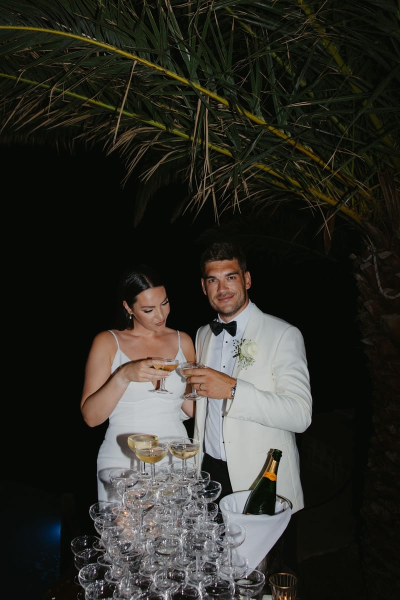 Rosie & Jordan Wedding in Ios Island