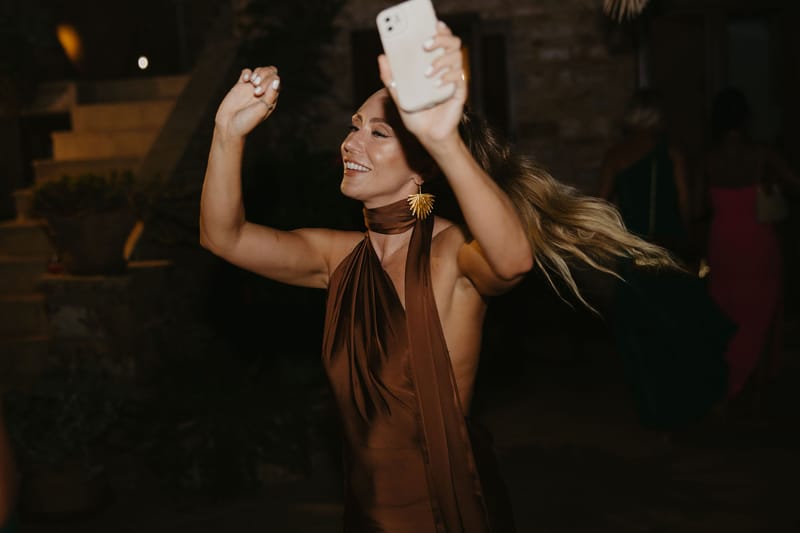 Rosie & Jordan Wedding in Ios Island