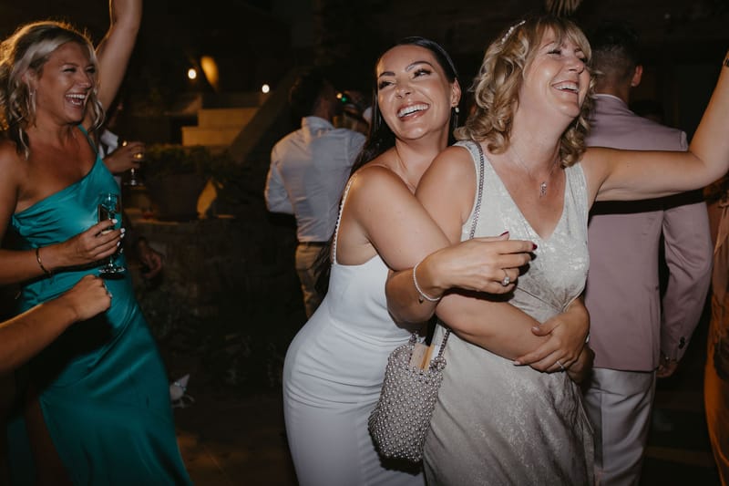 Rosie & Jordan Wedding in Ios Island