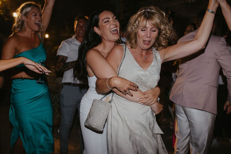 Rosie & Jordan Wedding in Ios Island