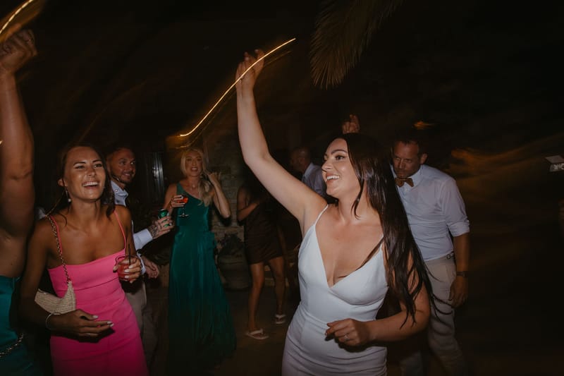 Rosie & Jordan Wedding in Ios Island