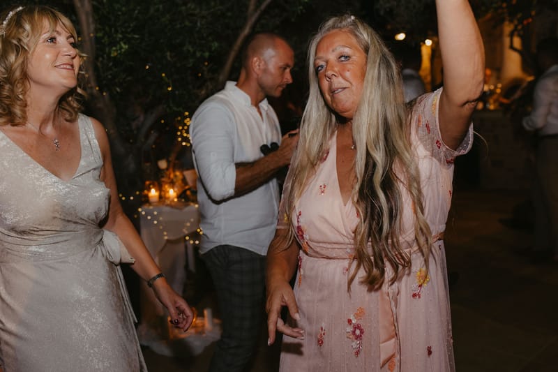 Rosie & Jordan Wedding in Ios Island