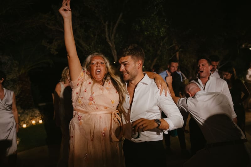 Rosie & Jordan Wedding in Ios Island