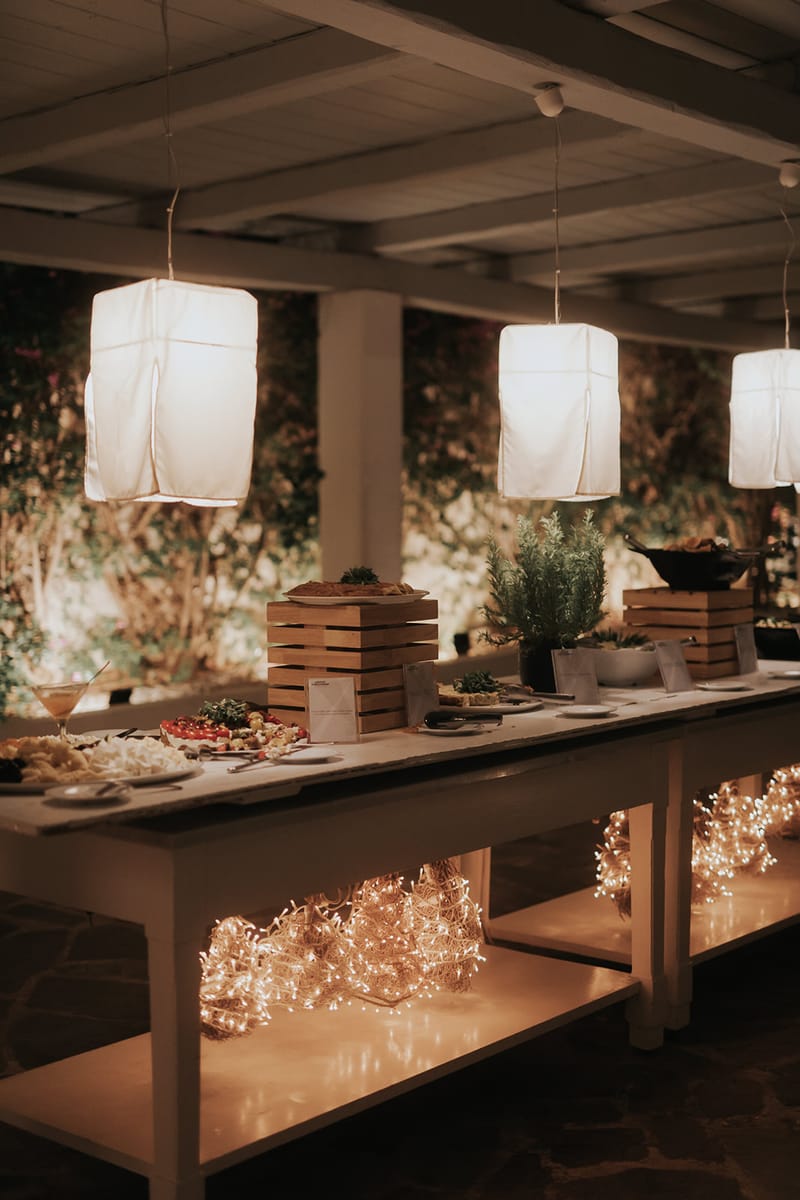 WEdding Cake and Party